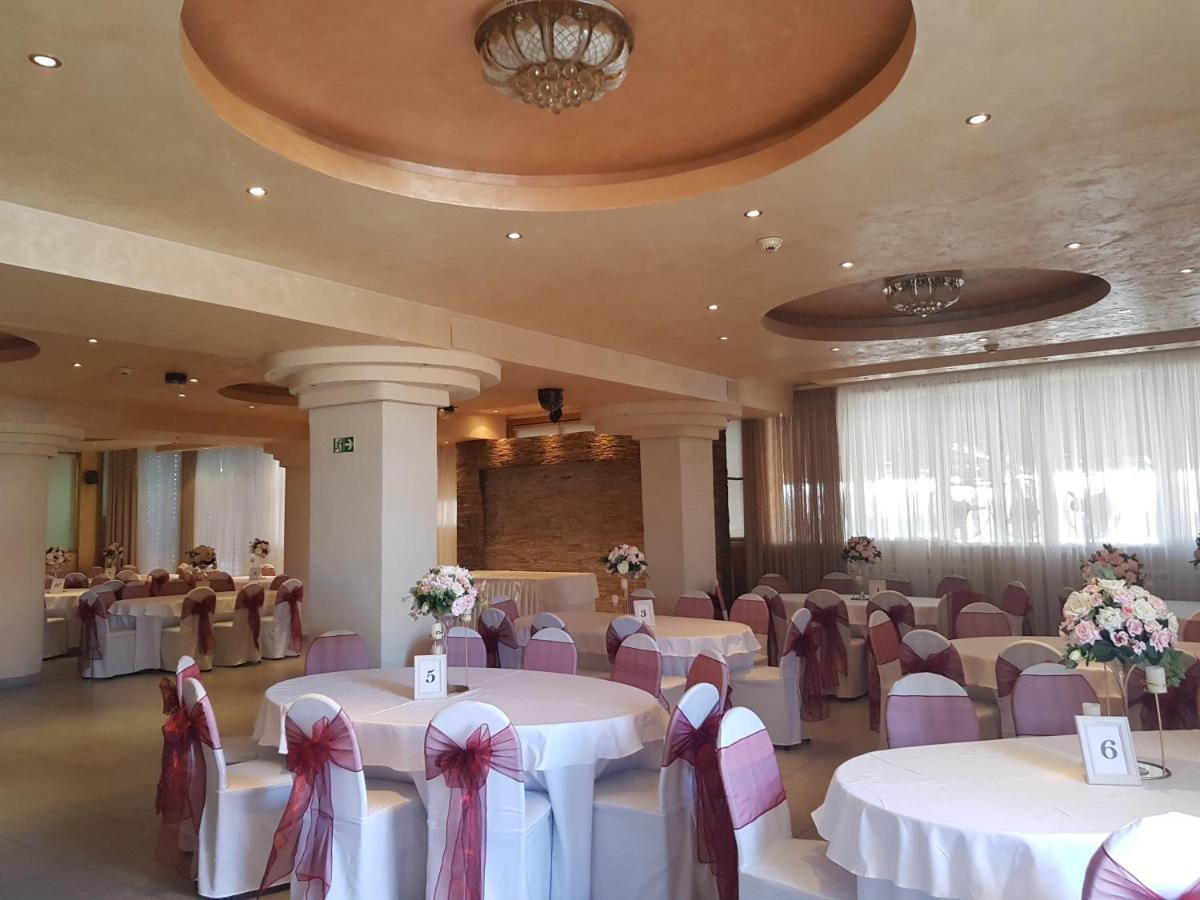 Kengur Resort Belgrado Exterior foto